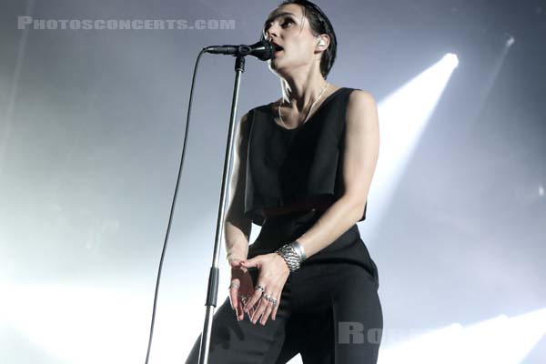 SAVAGES - 2016-08-14 - SAINT MALO - Fort de St Pere - Camille Berthomier